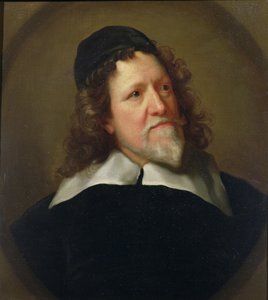 Portrett av Inigo Jones iført en svart tunika og caps